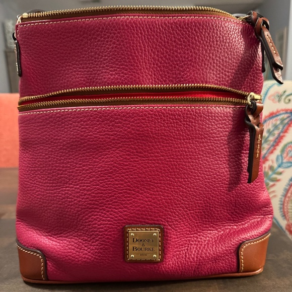 Dooney & Bourke Crossbody - Picture 1 of 4